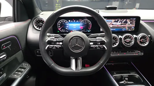 Mercedes-Benz GLA-Class H247 GLA250 4MATIC 2025 13