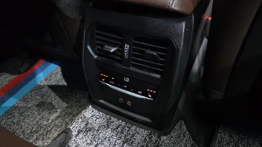 BMW i4 eDrive40 M 2023 32