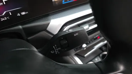 BMW i4 eDrive40 M 2023 28