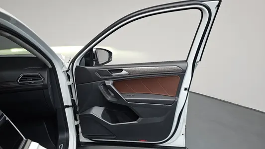 Volkswagen 티구안 올스페이스 2.0 TSI 2023 24