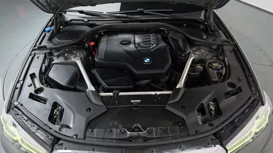 BMW 5 Series (G30) 520i 2021 6