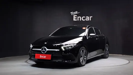 Mercedes-Benz A-Class W177 A220 2022