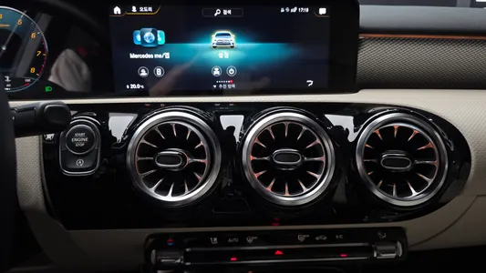 Mercedes-Benz A-Class W177 A220 2022 15