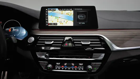BMW 5 Series (G30) 530i M 2019 13