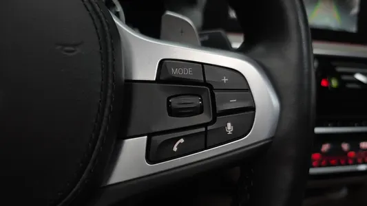 BMW 5 Series (G30) 530i M 2019 31
