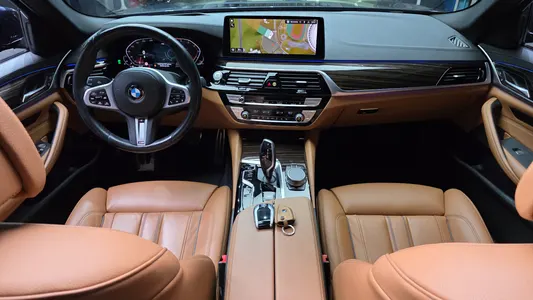 BMW 5 Series (G30) 520i M 2021 7