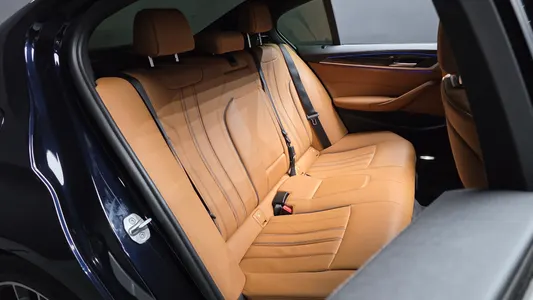 BMW 5 Series (G30) 520i M 2021 12