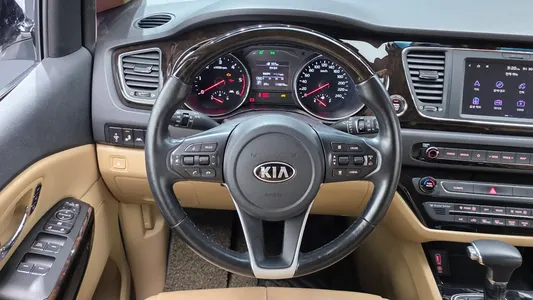 Kia 카니발 9 2018 13