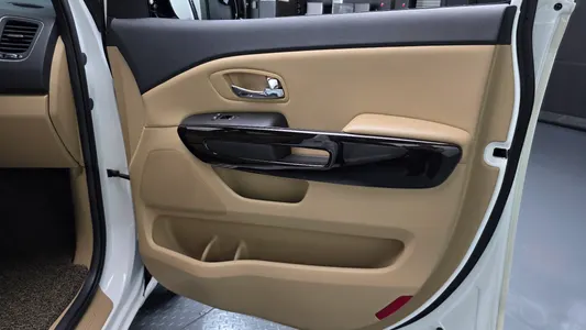 Kia 카니발 9 2018 26