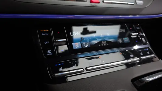 Hyundai IG 3.0 LPi 2020 36