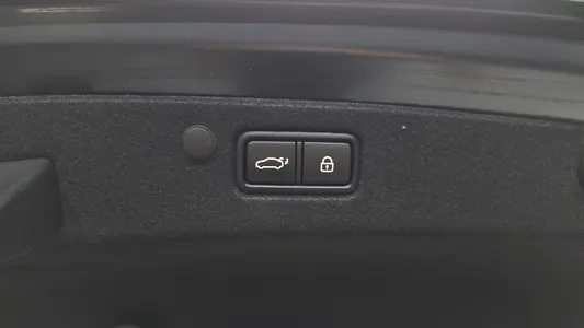 Hyundai IG 3.0 LPi 2020 28