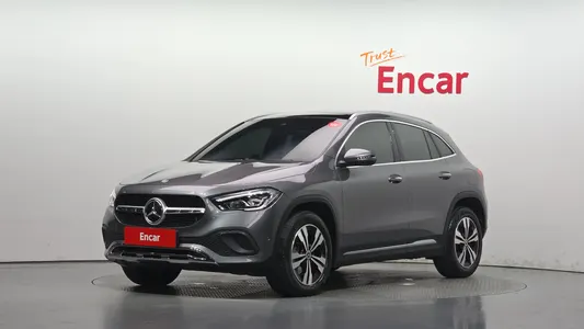 Mercedes-Benz GLA-Class H247 GLA220 2021
