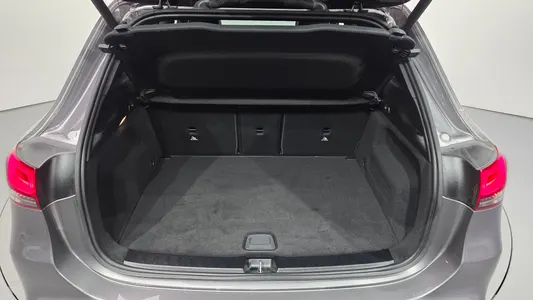 Mercedes-Benz GLA-Class H247 GLA220 2021 20