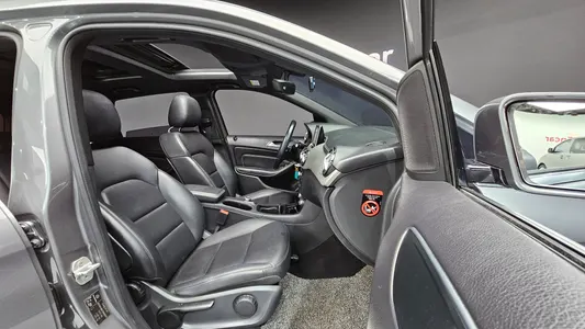 Mercedes-Benz B-Class W246 B200 CDI 2013 10