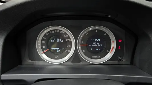 Volvo S60 D5 2011 8