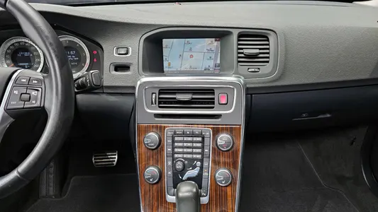 Volvo S60 D5 2011 16