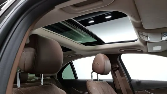 Mercedes-Benz E-Class W213 E300 4MATIC 2019 17