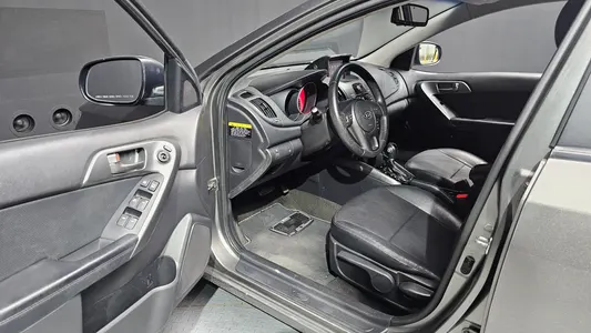 Kia 포르테 1.6 GDI 2012 10