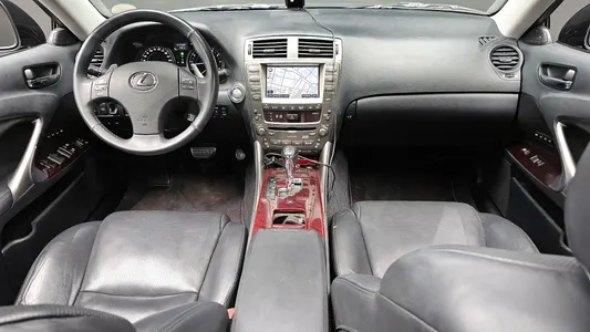 Lexus IS250 2.5 2008 7