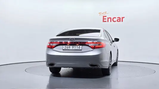 Hyundai Grandeur HG HG240 2013 4