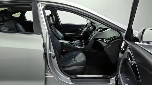 Hyundai Grandeur HG HG240 2013 10