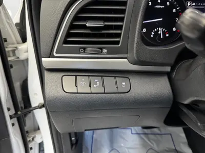 Hyundai AD 1.6 GDI 2018 11