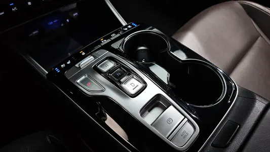 Hyundai (NX4) 1.6 2WD 2021 9