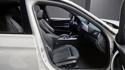 BMW 3 Series (F30) 320d M 2015 10