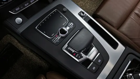 Audi Q5 (FY) 40 TDI 2020 9