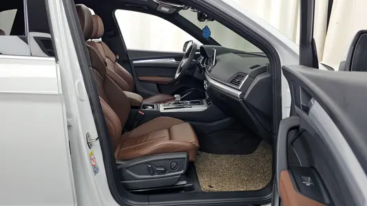 Audi Q5 (FY) 40 TDI 2020 11