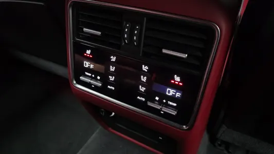 Porsche (PO536) 3.0 2021 18