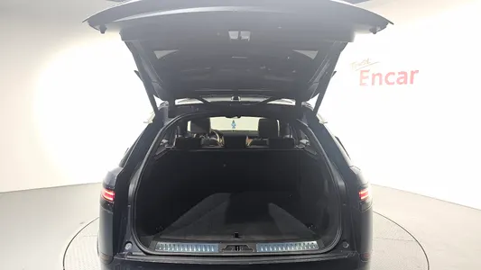 Land Rover 레인지로버 벨라 3.0 P400 HSE 2024 19