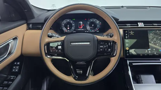 Land Rover 레인지로버 벨라 3.0 P400 HSE 2025 12