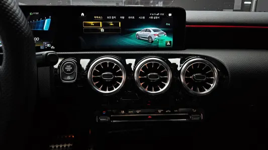 Mercedes-Benz A-Class W177 AMG A35 4MATIC 2022 16
