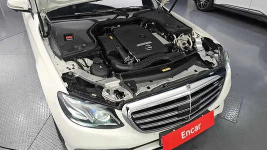 Mercedes-Benz E-Class W213 E300 4MATIC 2017 6
