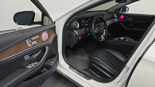 Mercedes-Benz E-Class W213 E300 4MATIC 2017 11