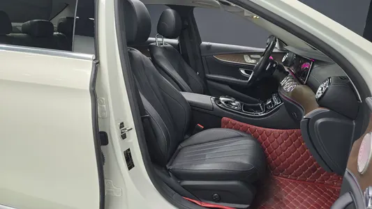 Mercedes-Benz E-Class W213 E300 4MATIC 2017 10