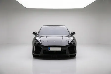 Porsche (976) 2.9 AWD E- 2025 5