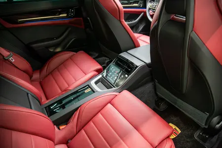 Porsche (976) 2.9 AWD E- 2025 14