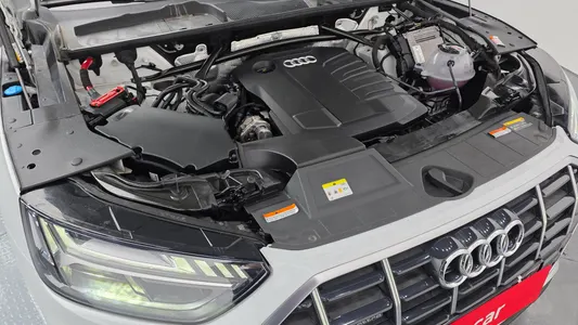 Audi Q5 (FY) 40 TDI 2021 6