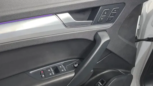 Audi Q5 (FY) 40 TDI 2021 13