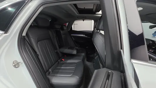 Audi Q5 (FY) 40 TDI 2021 18