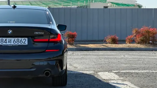 BMW 3 Series (G20) 320i M 2020 19