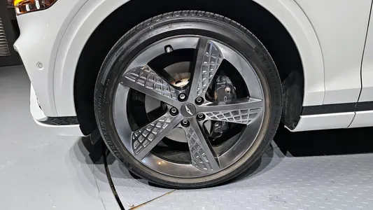 Genesis GV70 2.5T AWD 2021 5