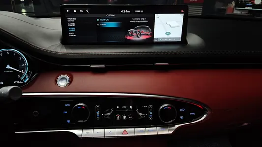 Genesis GV70 2.5T AWD 2021 14