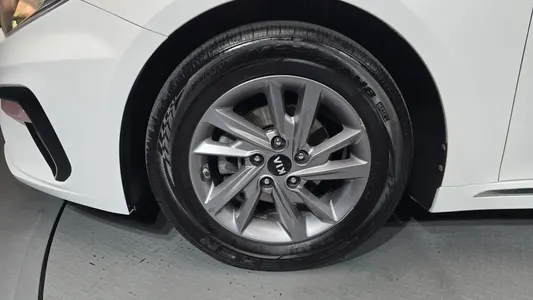 Kia K5 2 2.0 2018 5