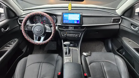 Kia K5 2 2.0 2018 7