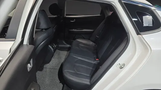 Kia K5 2 2.0 2018 13