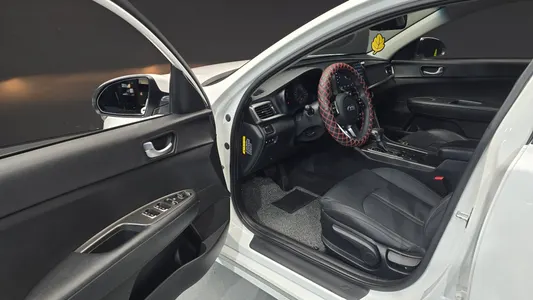 Kia K5 2 2.0 2018 10