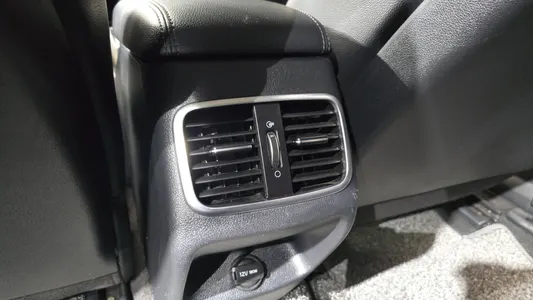 Kia K5 2 2.0 2018 17